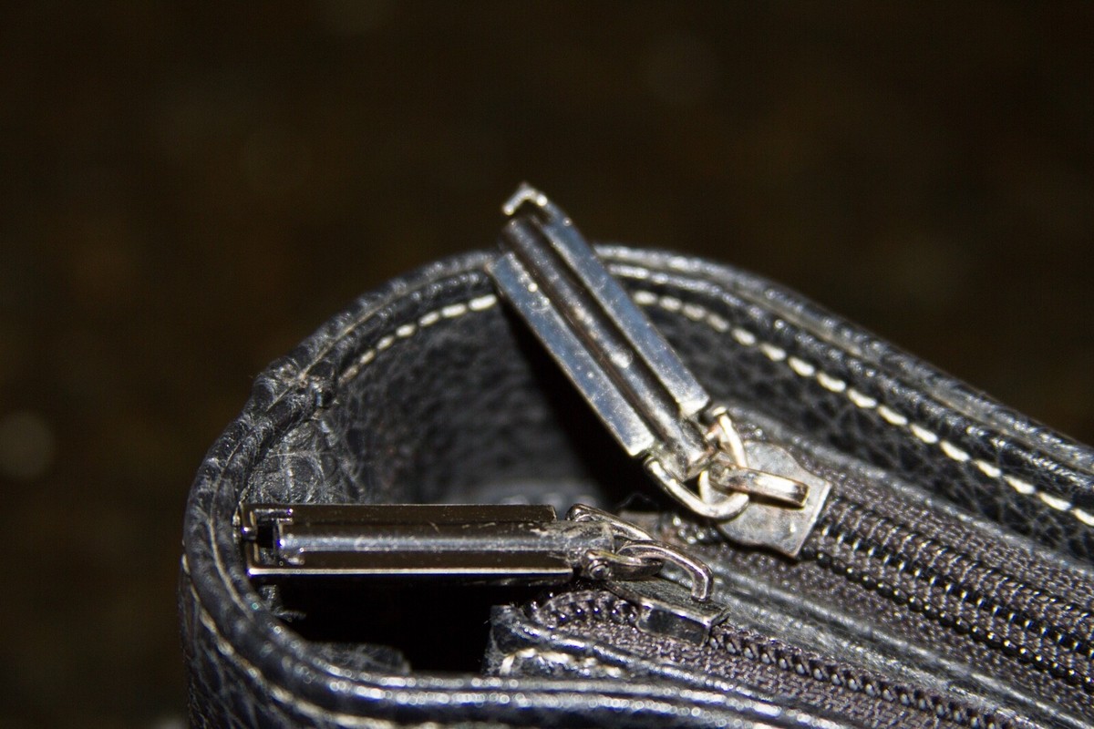【関税＆送料込み】Tod'S Black Leather Satchel Vintage Tod's Italy Black Pebbled Leather M/L Satchel