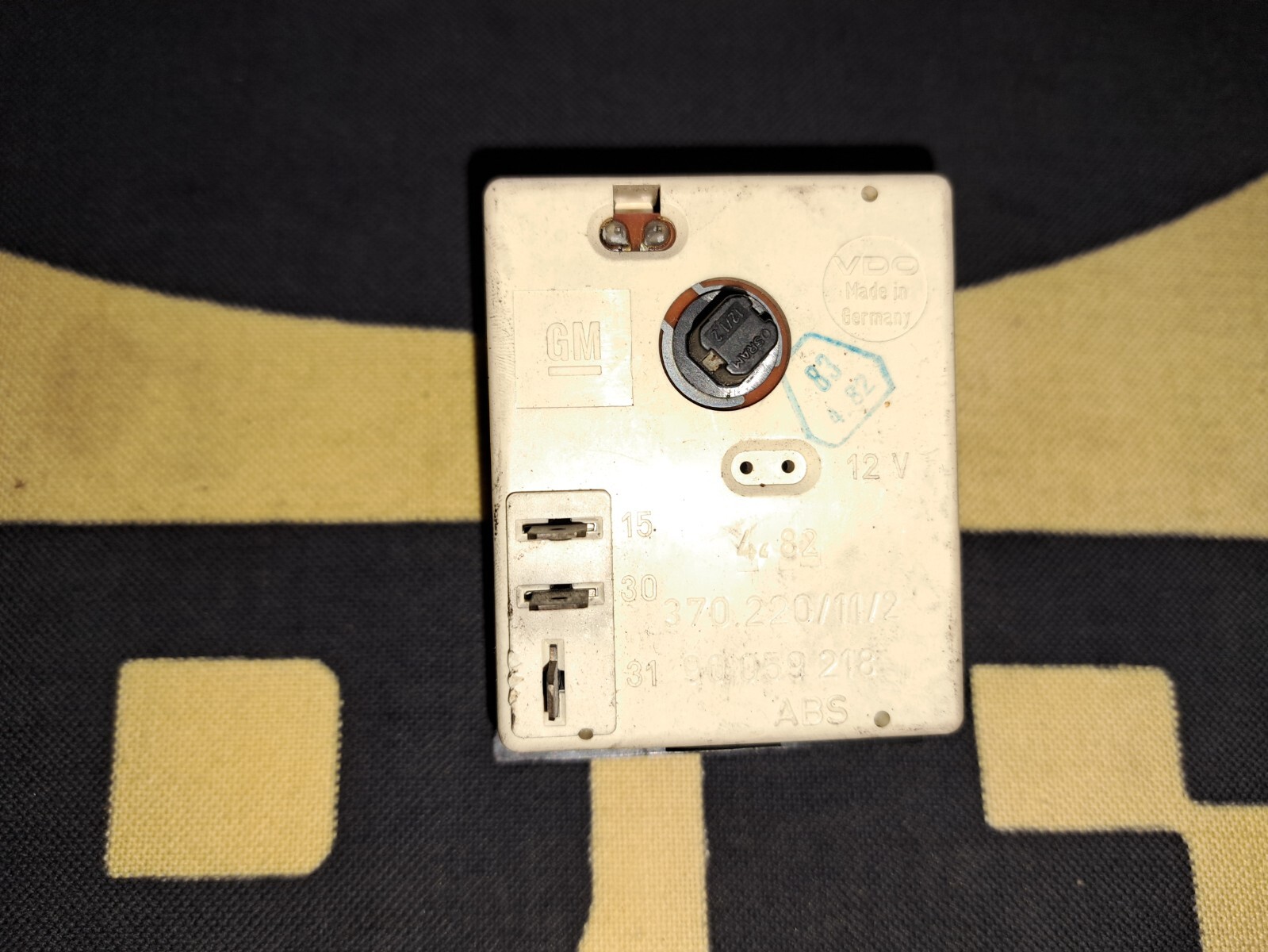 Picture 2 of 3