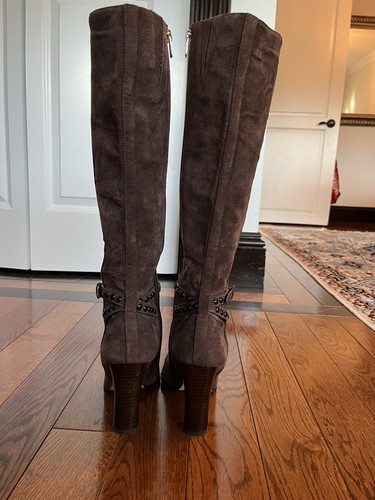 Coach “Angela” Brown Suede Knee High Side Zip Up Boots w/ Heel Size 5 WORN ONCE! - Picture 5 of 10