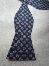NEW Daniel Cremieux  Men's Self Tie Patterned Bow Tie  Ret. $39.50  NWT 