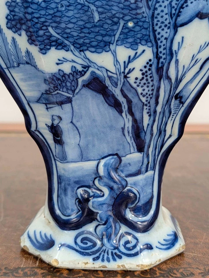 Dutch Delft tin glazed blue & white cabinet vase, 18th century, Chinese scenes - Image 4 of 4