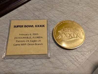 Super Bowl XXXIX 39 Gold Plated Commemorative Flip Coin Patriots vs Eagles