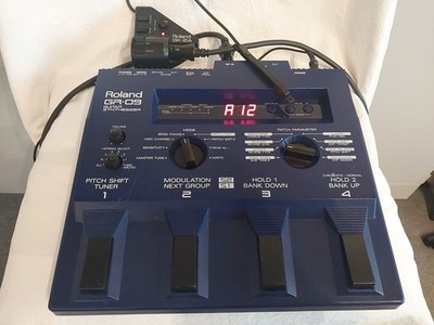Roland GR 09 Guitarsynthesizer m. Pickup GK 2A, 13-pol. Kabel, Netzger., gebr.