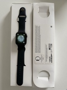 Apple Watch Series 6 44mm Space Gray Displayglas beschädigt, voll funktionsfähig