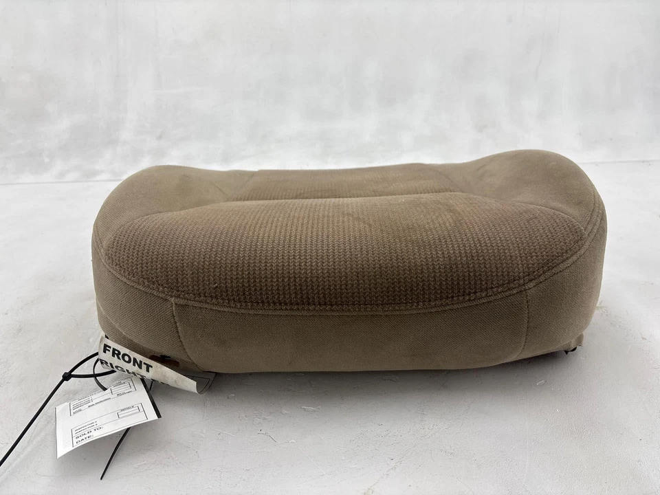 2000 - 2002 年福特金牛座右下座垫原始设备制造商 — 第 4/4 张图片