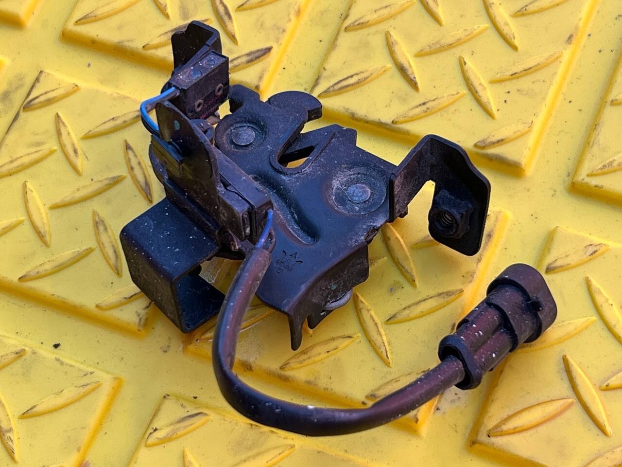 Maserati Ghibli 2017 OEM Hood Latch Lock Assembly
