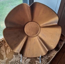 Gold Art Pottery Flower Bowl ~ Has A Mid Century Modern Look ~ Made In USA EUC!!