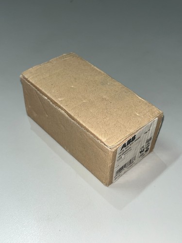 Lotto di 10 Nuovi Pz ABB CR-M220DC4 1SVR405613R9000 RELÈ INTERFACCIA COLLEGABILE - Foto 5 di 5