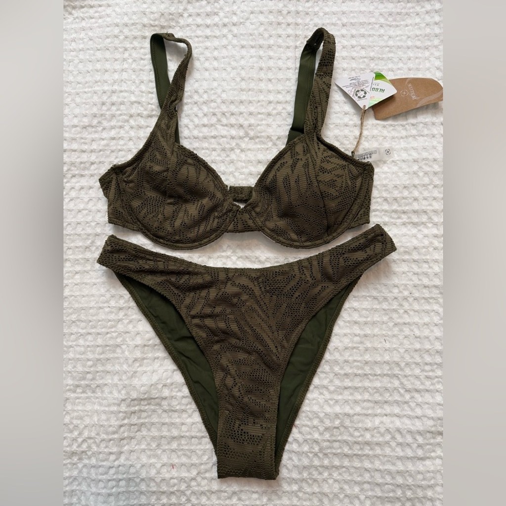Berlook Textured Olive Bikini Set with Underwire Support - Women Swim L 24