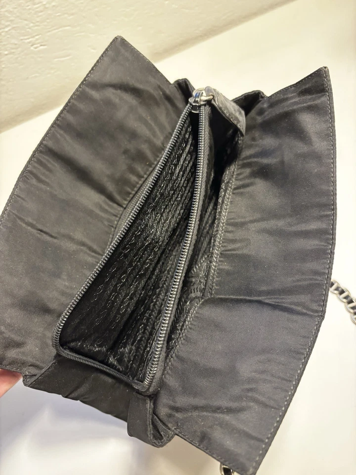 Borsa PRADA Vintage Tessuto Nylon Catena - Immagine 3 di 4