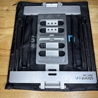 Stanton Uberstand - DJ Laptop Stand