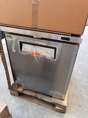 Turbo Air MST-28-N 28'' M3 Series Sandwich/Salad Prep Table w/ Refrigerated