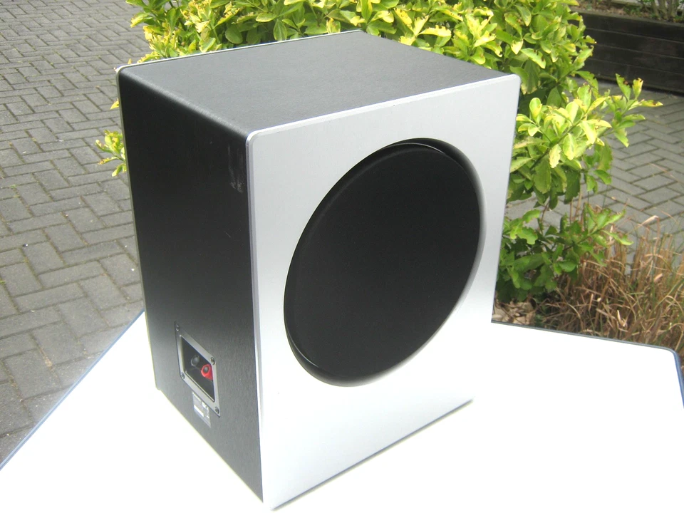 Subwoofer Panasonic modello n. SB-HW8010 Circa B. 26 cm - Immagine 4 di 4