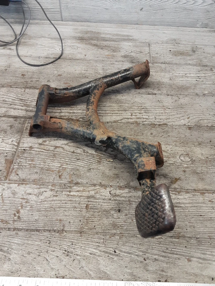 Центральная подставка подставка 1985 85 84-85 Honda V65 Sabre 1100 VF1100s - Изображение 3 из 4