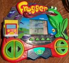    1999 Frogger Handheld Game Tiger Premiere Games - WORKING W/Batteries