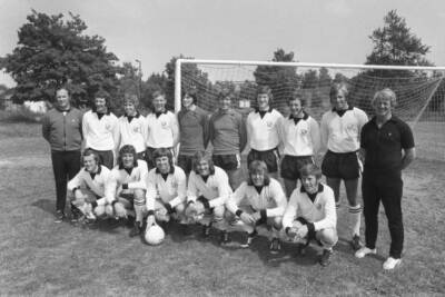 Hereford United team group, back row, left to right; trainer P- 1972 Old Photo