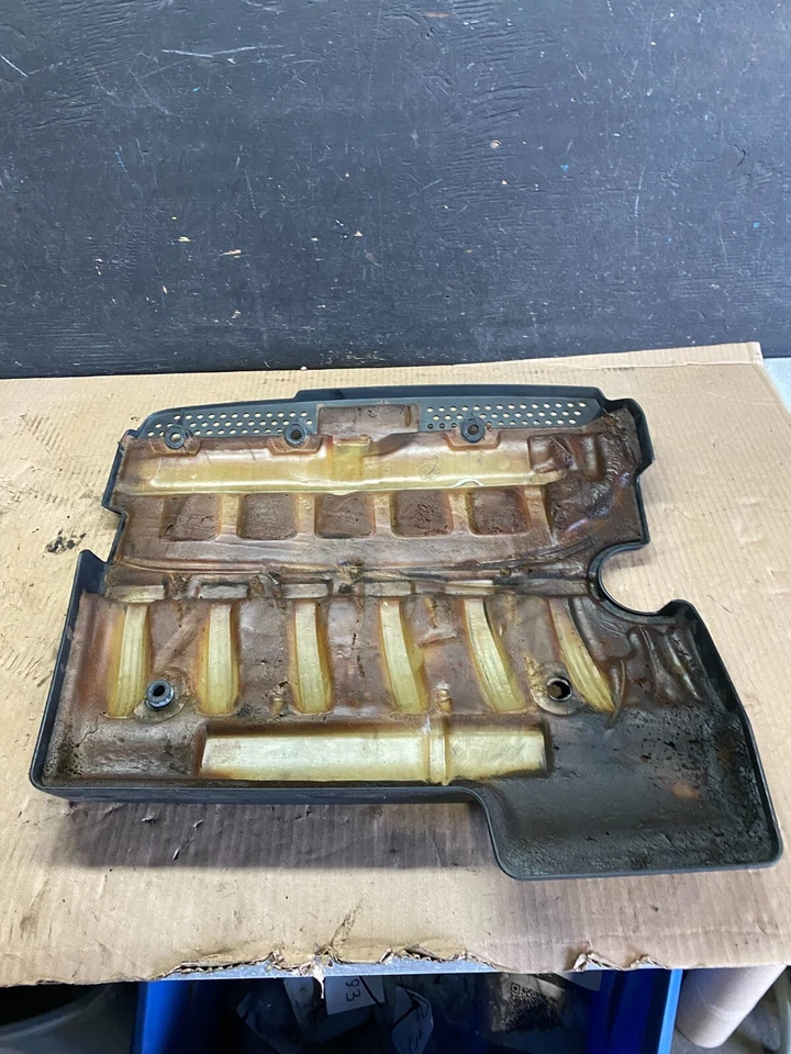 Cubierta del motor Suzuki Verona 2004 a 2006 L9428 Foto 4 de 4