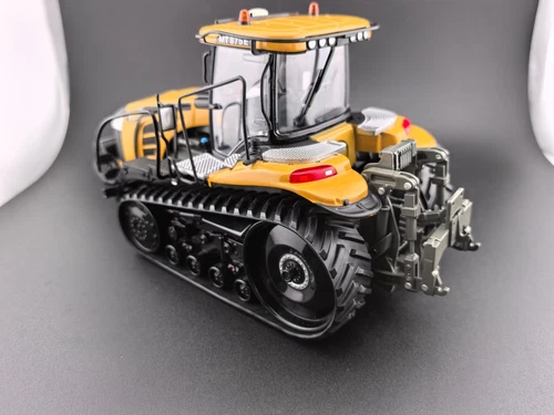 CHALLENGER MT875E 1/32 Tractor Die Casting Alloy Model Collection Ornament - Picture 6 of 10
