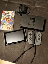 Nintendo Switch 32 GB - Neue Edition 2019, Inkl. Controller, Grau/Grau