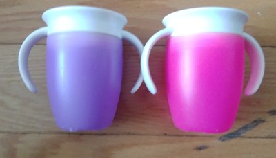 Munchkin Lot of 2 360 Sippy Cups w Handles 1) Purple / 1) Pink BPA Free