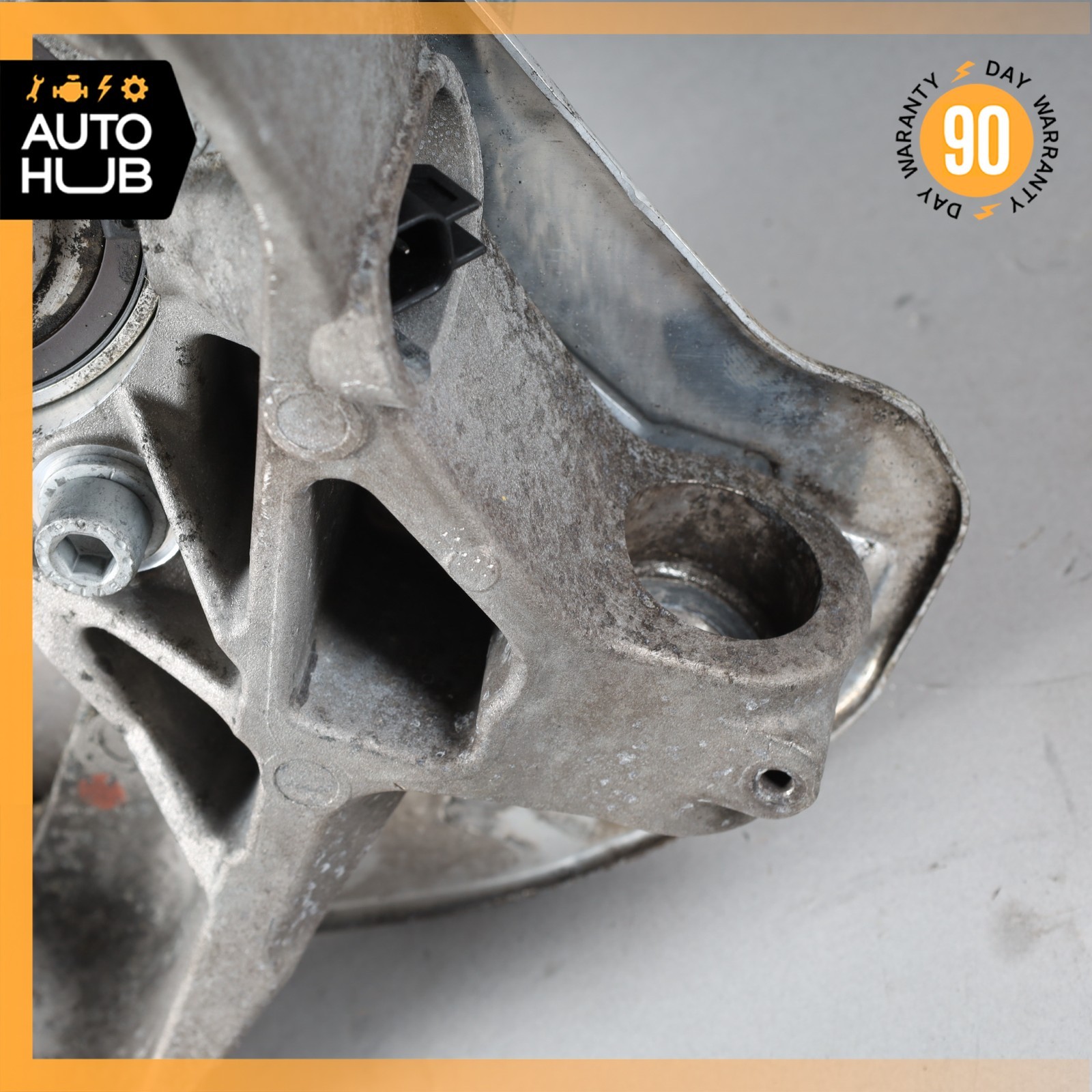 11-17 Aston Martin V8 Vantage Front Left Spindle Knuckle Hub BG333K185AA OEM