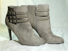Sam and Libby Women's Boots Grey Anya Closed Toe Stiletto Heel Size 9 Suede