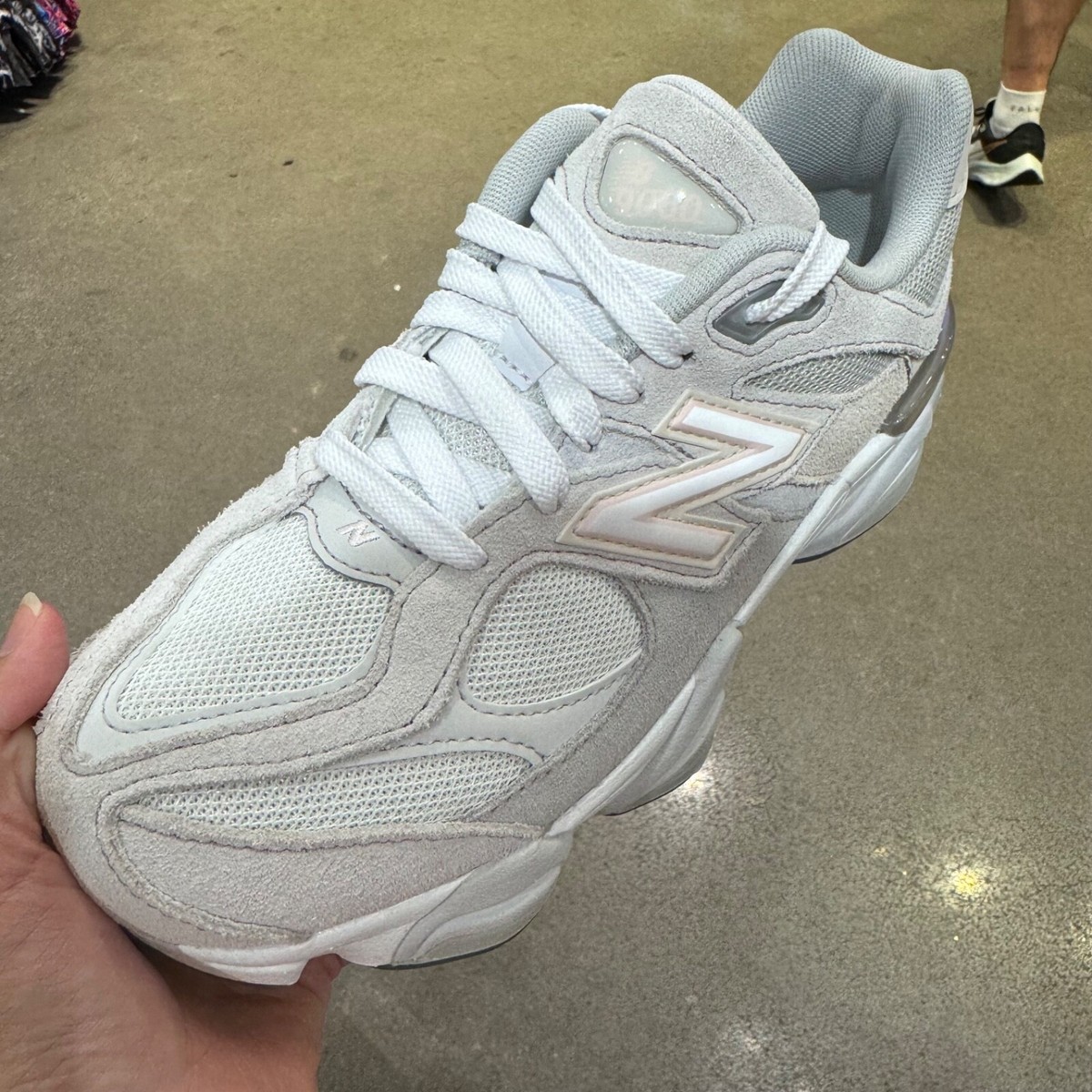 New Balance 9060 