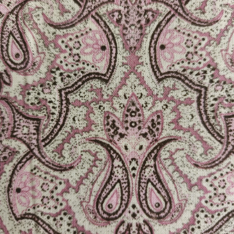 Reproduction Cotton Quilt Fabric 33"x45" Vintage Pink Paisley Taupe Background - Image 4 of 4