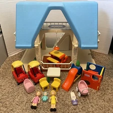 Vintage Large Blue Roof Little Tikes/Tykes Dollhouse*People/Furniture**CLEAN**