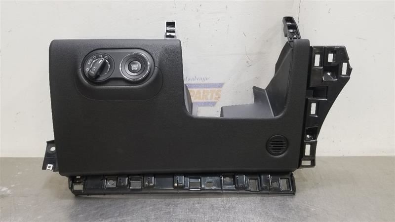19 2019 MASERATI LEVANTE OEM DRIVER LEFT LOWER KNEE BOLSTER 0670061992