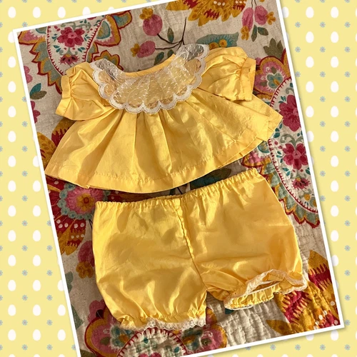 Cute Vintage Cabbage Patch Kids Girl Cornsilk Yellow Taffeta Dress Lace Bloomers