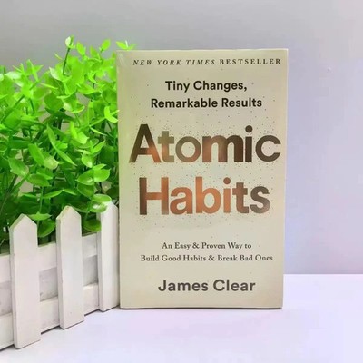 Atomic Habits von James Clear Paperback  English Book