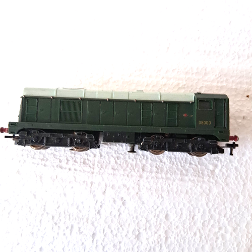 A model steam traction engine, Hornby Dublo BR City of London loco and