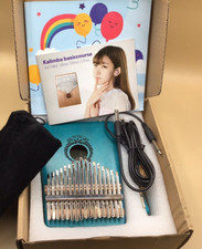 KALIMBA 17 Key Thumb Piano, Speakers, Patch Cord, Velvet Pouch, Song book NIB
