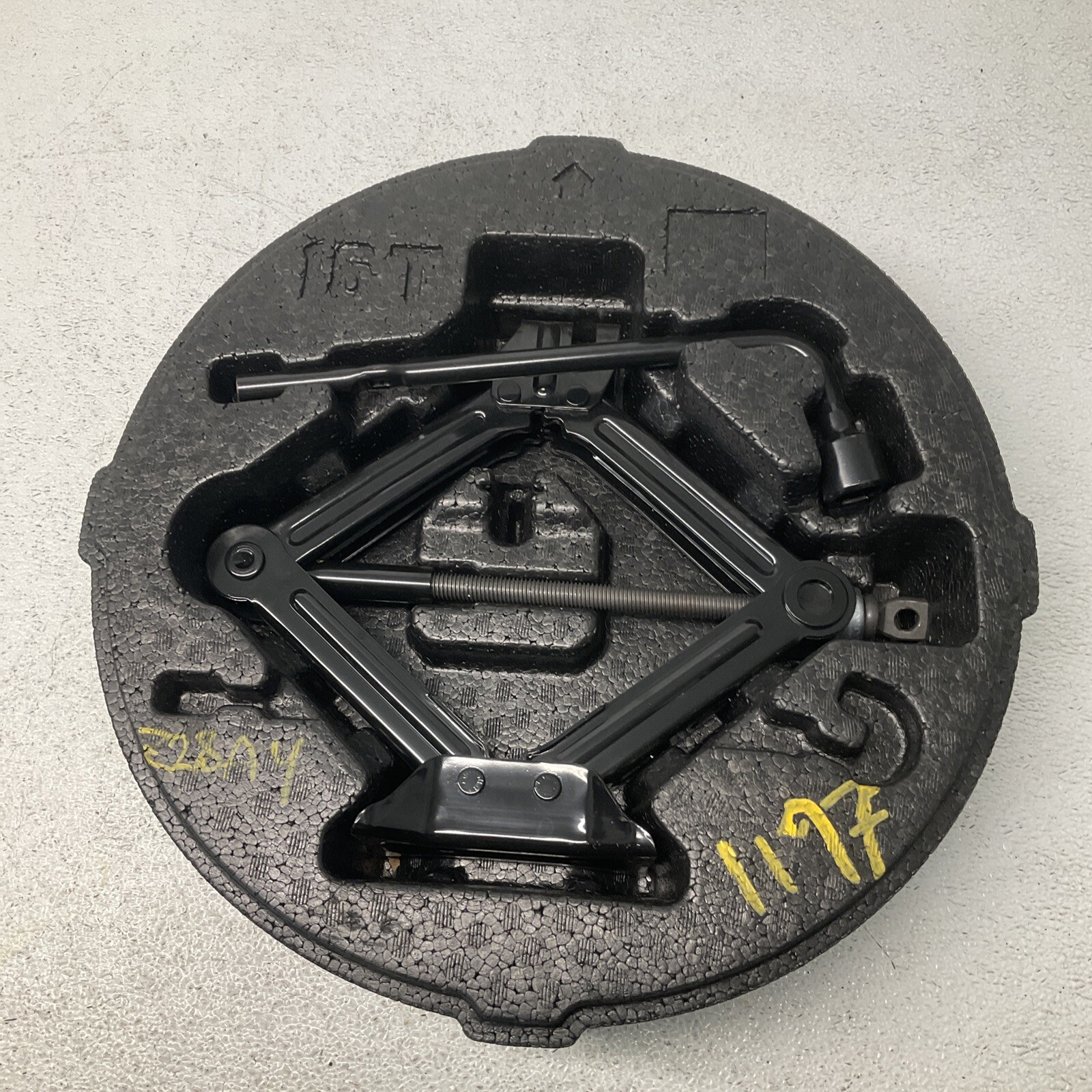 Toyota Car Jack Kit Spare Tire Tool Kit For 2005-2017 Toyota Tacoma – Lug Wrench, Extension & Jack Tools Spare Tire Kit With Jack - Foto 10