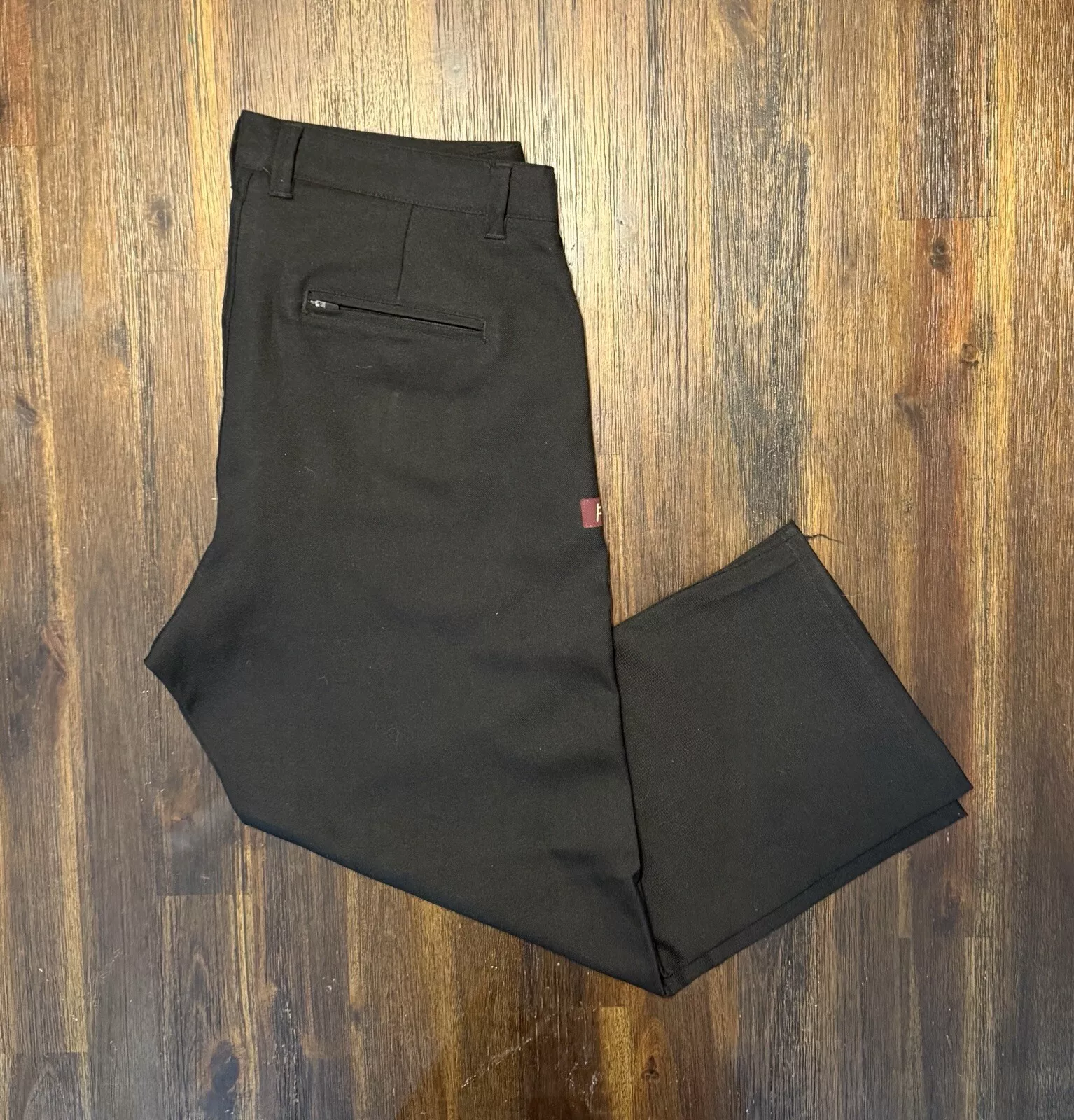 Ancien pantalon AG Slack, Baker Skateboards, Volcom, Supreme, Austyn Gillette, RVCA