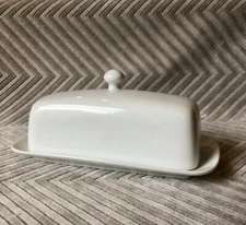 Dash of That Fremont Covered Butter Dish with Knob Ceramic White NWT
