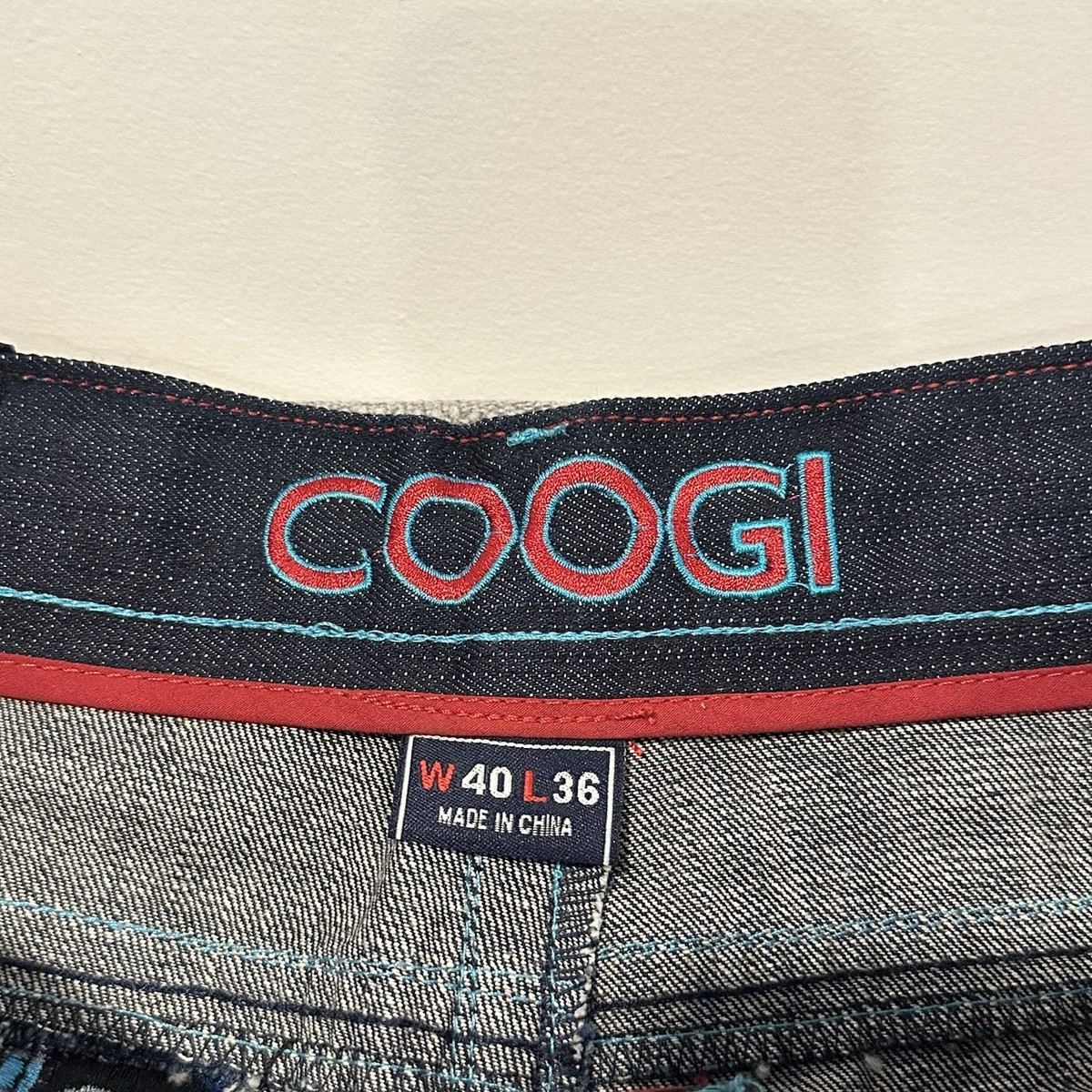 VTG Coogi Jeans 40x36 y2k Baggy Embroidered Dragon Hip Hop Skater