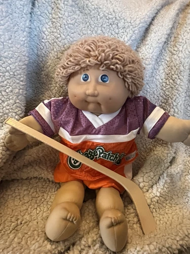 Vintage Jesmar Cabbage Patch Kids Doll boy HM2 pink champagne hockey outfit