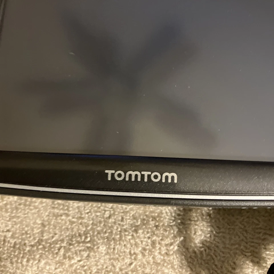 TomTom XL Navigation System - Image 3 of 4