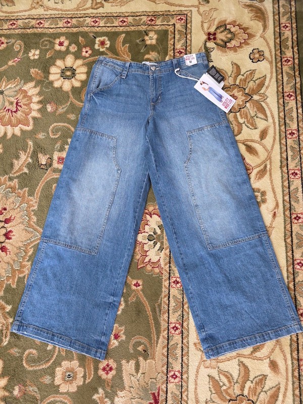 NEW Ladies Sz Medium 32x30 Wide Leg Utility Jeans
