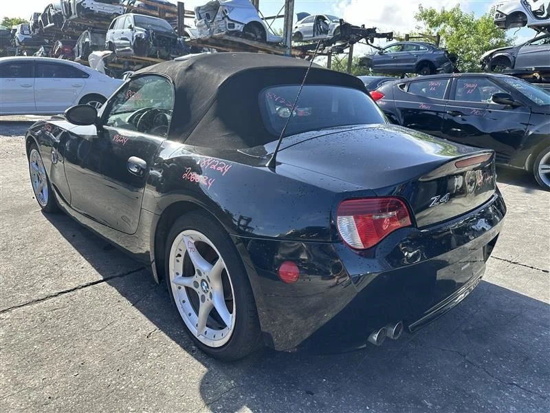 Fuel Vapor Charcoal Canister 2003 04 05 06 07 08 BMW Z4 - Imagem 4 de 4