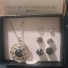 Avon  Necklace & Stud Earring Set  Color Delight Black 4 piece ,Stunning NIB Vtg — photo 2
