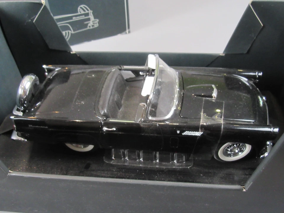 D60 Revell 8818 Ford Thunderbird Convertible 56 Modèle 1955 Noir 1:18 En Boîte - Photo 4/4