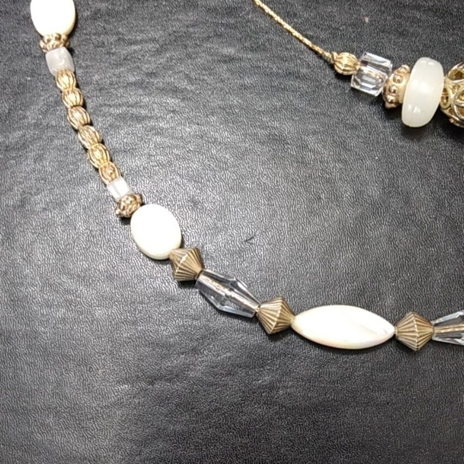 C1946 necklace and matching earring set - image 3