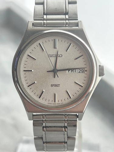 Seiko Spirit Day-Date Quartz Men's Watch Japan Battery Replaced Auth 0513345 - Afbeelding 1 van 11
