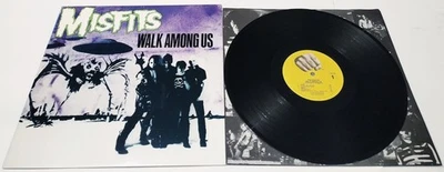 LP Misfits Walk Among Us RARE USA RE 1988 Danzig Cover: VERY GOOD++ Vinyl: MINT - Bild 1 von 2