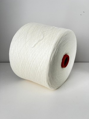 100% merino fine Lace Yarn color White Cashwool 2/30, per 100g (3.52oz)