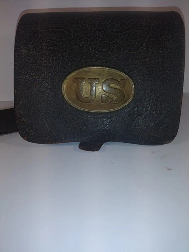 Civil War Era Cartridge Box With Both Plates, Both Tins And Strap Original