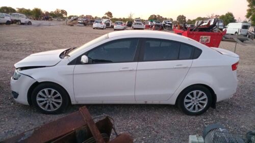Wrecking 01/2013 to 12/2015 Proton Preve Automatic Sedan 1.6L turbo - Picture 4 of 10